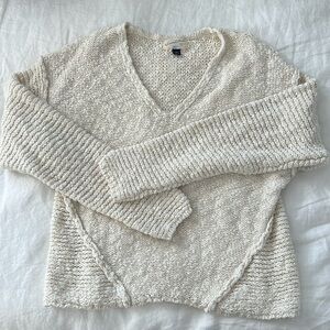 Universal Thread - vneck sweater